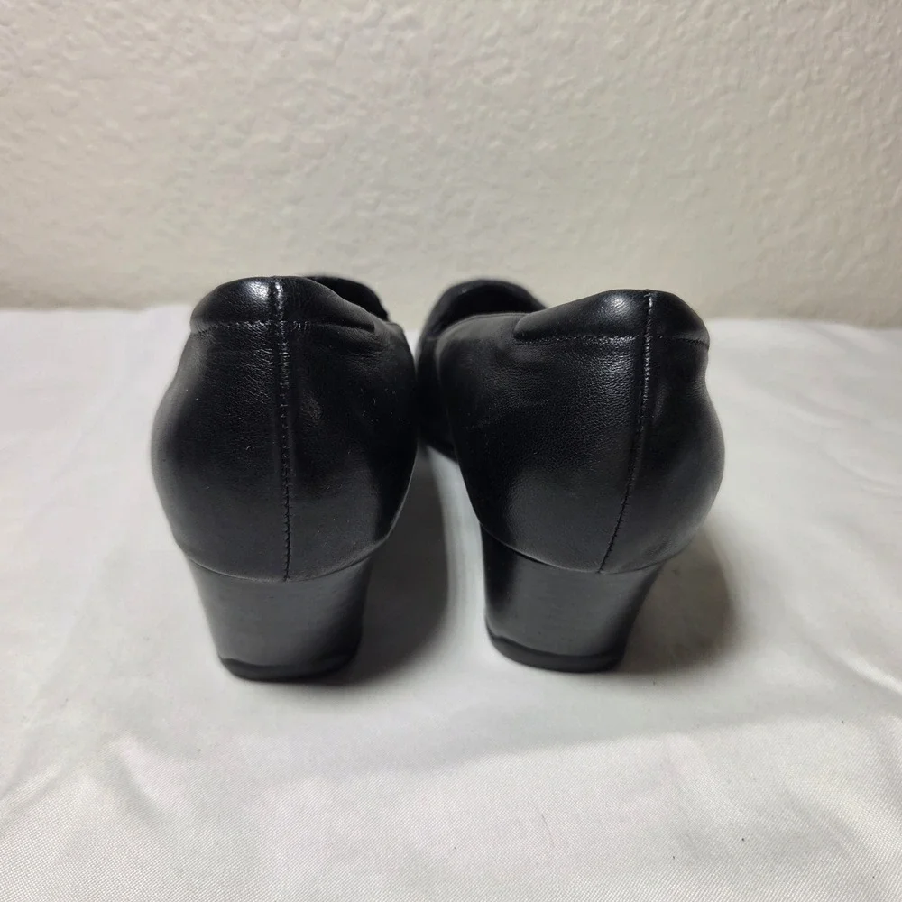 Clarks Everyday Black Leather Lizard Embossed Block Heel Pumps 6.5M 66419